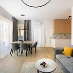 Luxe žaliakalnis * Kaunas