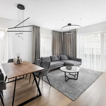 Luxe žaliakalnis * Kaunas