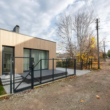 Luxe Zaliakalnis Κάουνας