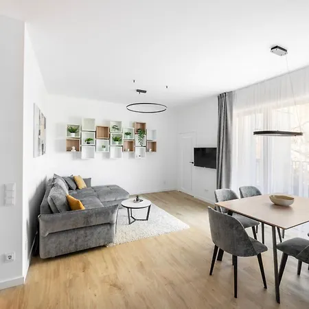 Apartment House With Panorama View In Zaliakalnis *
