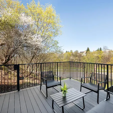 House With Panorama View In Zaliakalnis * كاوناس